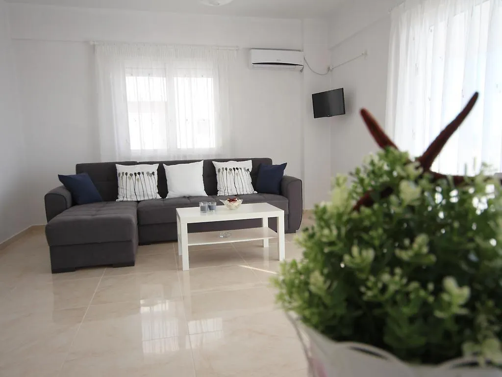 Nefeli Apartments Sarandë