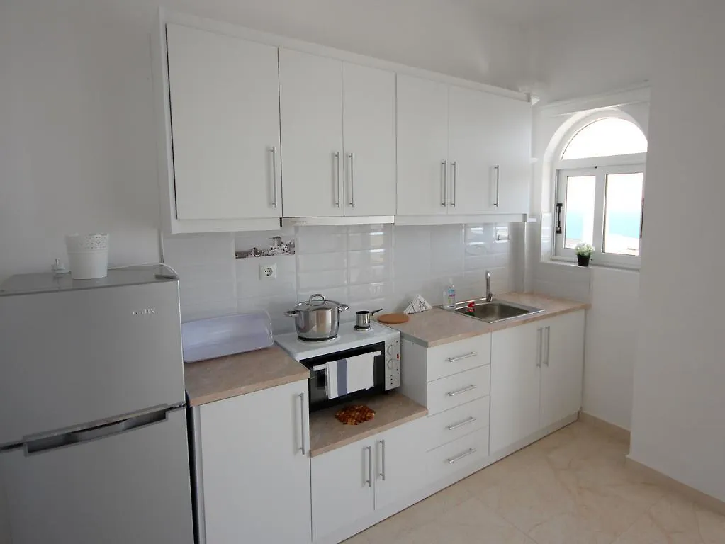 Nefeli Apartments Sarandë 0*,